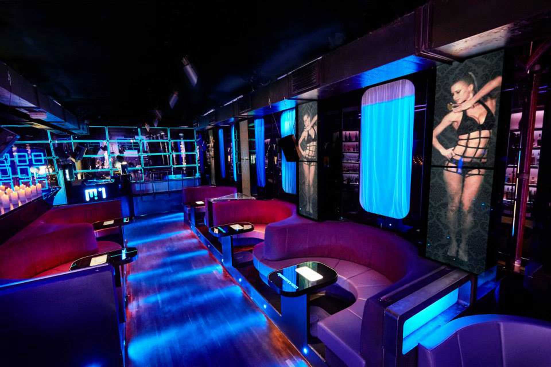 M1 Lounge