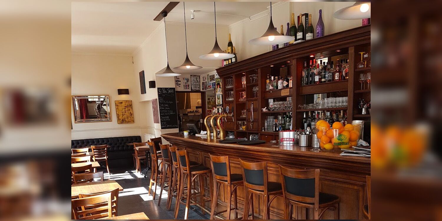 Le Bistro
