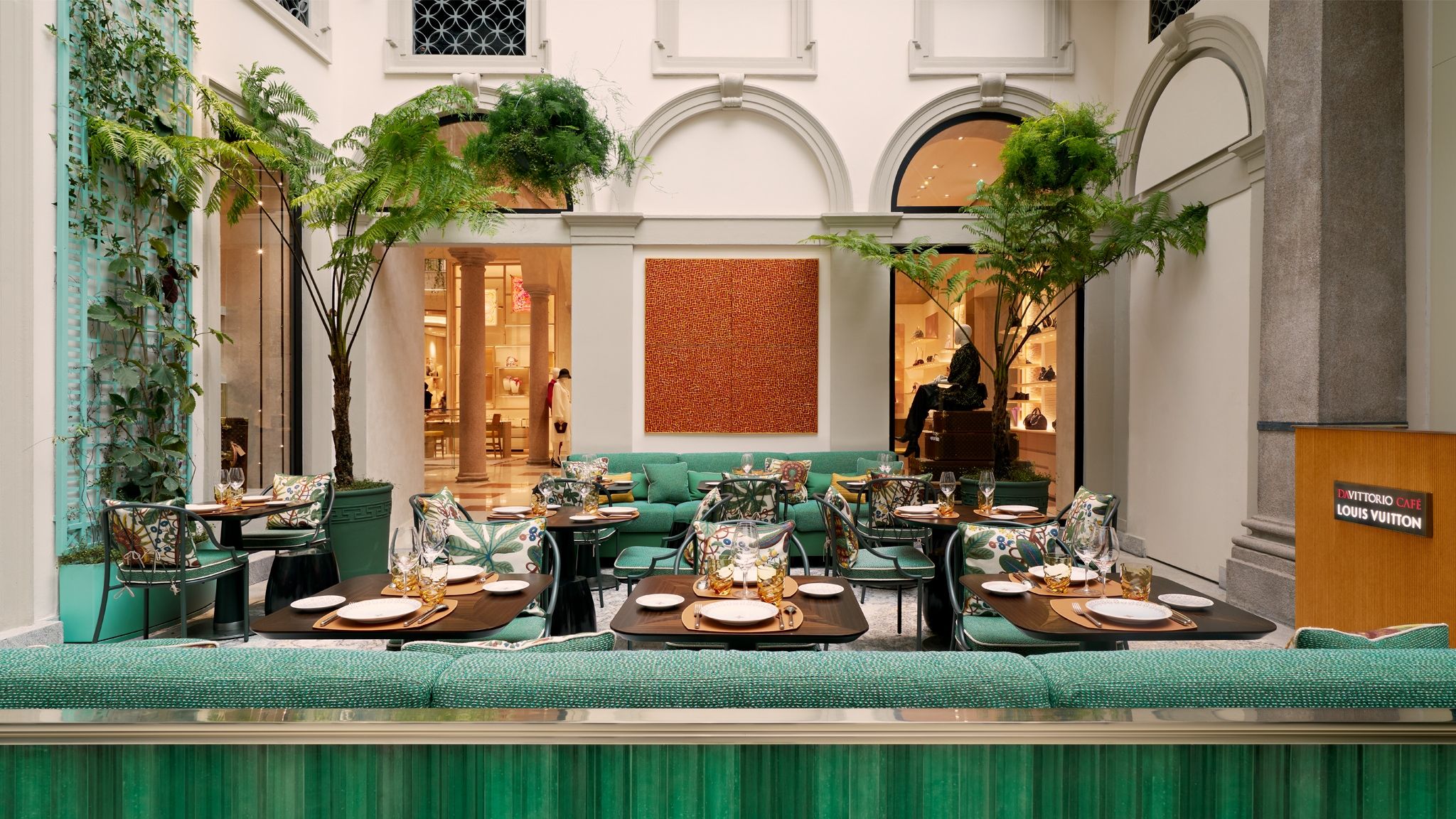 DaVittorio café Loius Vuitton