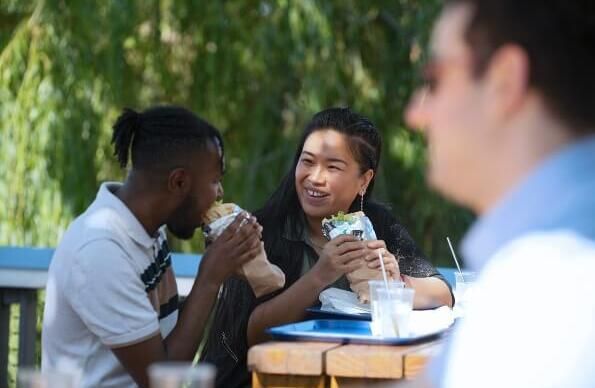 Taverna in the Park