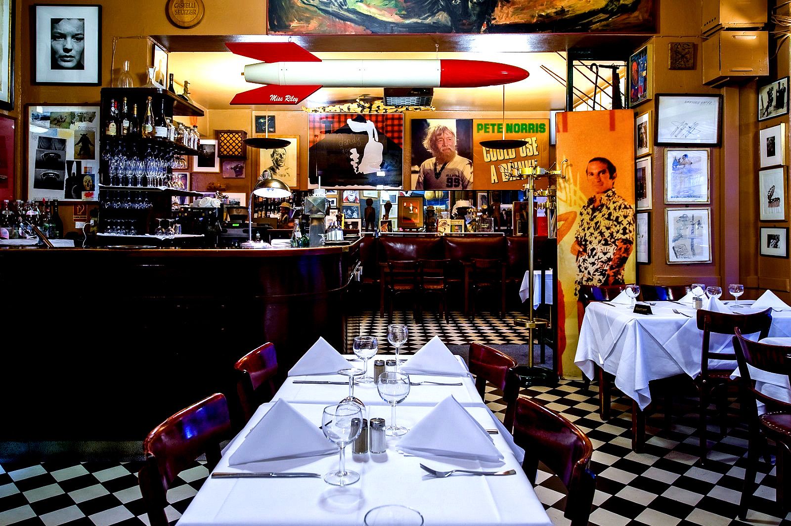 Paris Bar