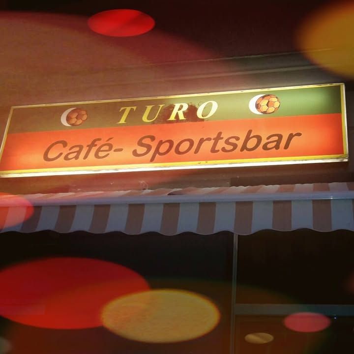 Turo Cafe u. Sportsbar