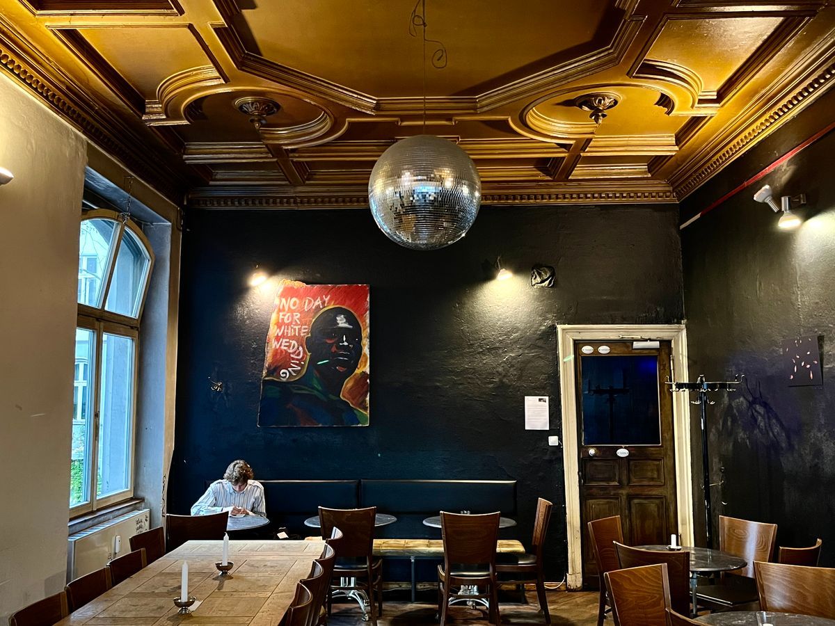 Schwarzes Cafe