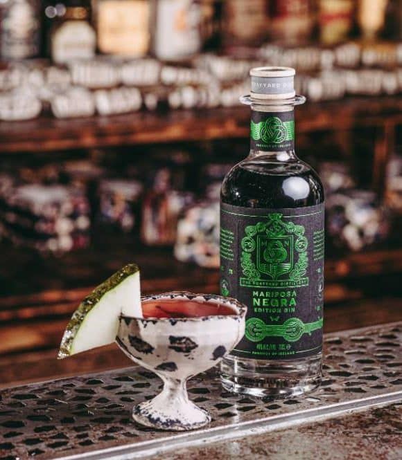 Mariposa Negra Bar