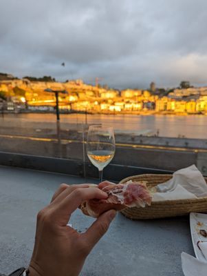 Wine Quay Bar