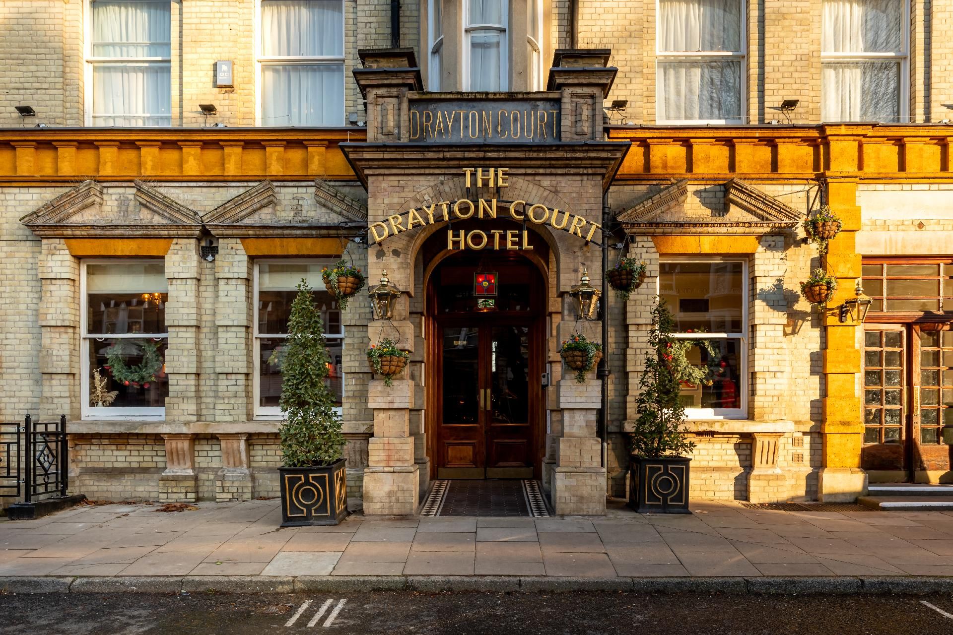 The Drayton Court